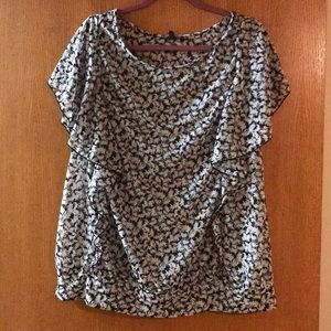 Black and White, floral print top